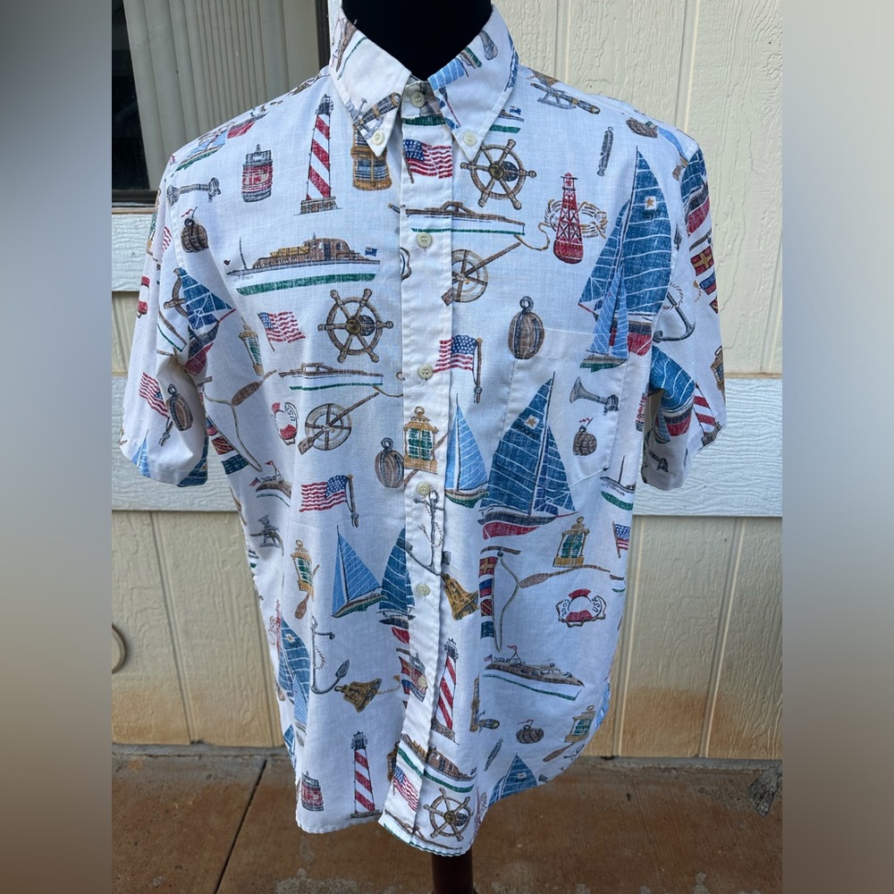 PreOwned Reyn Spooner Multicolored Full Button Hawaiian Print Men's Large